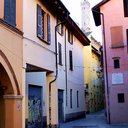 Appartamento Alle Due Torri Болонья Экстерьер фото
